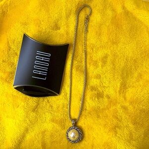 NIB landau necklace